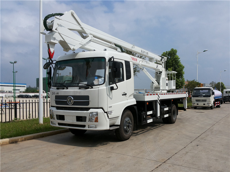 東風(fēng)天錦折疊臂高空作業(yè)車(20-22米)